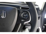 Hondaセンシングの機能のひとつ、アダプティブクルーズコントロール付!アクセルから足を離しても設定したスピードと前車との車間を保ち走行してくれます!車線維持もアシスト☆高速道路で疲労軽減ですね☆