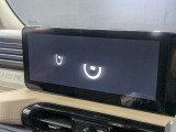 エンジンをかけるとデリ丸がドライバーをお出迎えしてくれますよ!