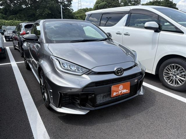 GRヤリス 1.6 RZ ハイ パフォーマンス 4WD 禁煙車 6MT 黒ハーフレザー JBLサウンド