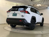 リヤ、後ろから見るとまた車の印象が変わってきますね☆☆