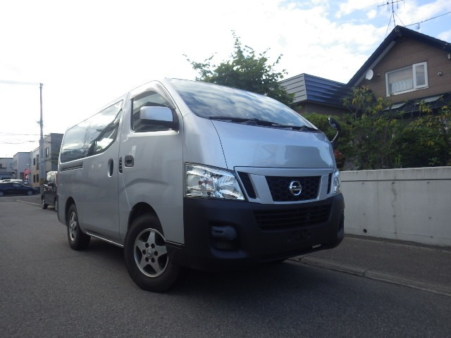 NV350キャラバン 2.5 DX ロング ディーゼル 4WD 