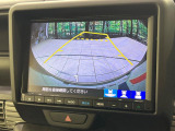 【バックカメラ】駐車時に後方がリアルタイム映像で確認できます。大型商業施設や立体駐車場での駐車時や、夜間のバック時に大活躍!運転スキルに関わらず、今や必須となった装備のひとつです!