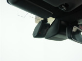 ◆ドライブレコーダー◆映像・音声などを記録する自動車用の装置です。 もしもの事故の際の記録はもちろん、旅行の際の思い出としてドライブの映像を楽しむことができます。