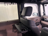 使わない時はすっきり収納できて、折りたたんで収納できるため、乗り降りや車内スペースを邪魔しません