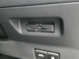 高速道路の料金所もスムーズに通過できるETC。阪神高速はETC使用時に距離料金でお得になります!ビルトインタイプですので、綺麗にスッキリ収まっています。多機能なETC2.0ですよ!!