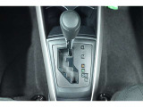 トヨタならではの「3つの安心」をセットにした『トヨタ認定中古車』です。「まるごとクリーニング」「車両検査証明書」「ロングラン保証」付き。