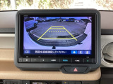 バックも安心のバックカメラ付いています。バックカメラがあると、いつでも安全にバックできますね。死角も減ります。