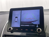 バックモニター付なので後退時に後方が見えるので安心。 車は構造上、死角がたくさんなので万が一を考えると必須ですね。 あくまで補助の為の装備、バックは目視で確認する事が重要ですよ。