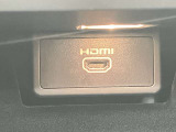 HDMI端子に専用ケーブルを差し込むとナビで動画を楽しめます★