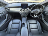 GLAクラス GLA180 本革シート サンルーフ