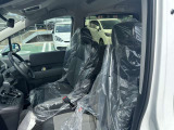 この度は、当店の車両をご覧頂きまして誠にありがとうございます。当店では、遠方ご登録・ご納車(別途費用要)や最長120回の分割お支払い(事前審査要)も承っております。ご不明な点は、お気軽にご相談下さいませ。