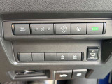 両側が電動スライドドアで、左右どちらからでも乗り降りOK。更に運転席のスイッチ、インテリキーのボタンでも開閉自在。挟み込み防止機能も安心です!