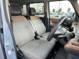 お車の販売と共に、自動車保険もご紹介しております。 弊社取り扱い会社と同じであれば日産独自のサービスもあります。