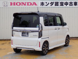 ◆リアは【プライバシーガラス】となっております。プライバシーの確保と見た目の良さはもちろんの事、太陽光を防ぐのでエアコンの効きも良くなります。エアコンの効きが良くなるので、燃費の向上にもつながります。