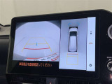 バックモニター付なので後退時に後方が見えるので安心。 車は構造上、死角がたくさんなので万が一を考えると必須ですね。 あくまで補助の為の装備、バックは目視で確認する事が重要ですよ。