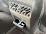 後席エアコン吹き出し口もついており、車内の温度をすばやく快適にしてくれます