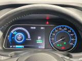 【メーター】電気自動車ならではのスピードメーターなどはデジタル&カラフルなのでとても見やすくなっています♪