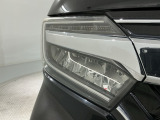 LEDヘッドライトは、点灯の瞬間から最大光量を発揮し、突然暗くなるトンネルなどでの安定感を高めます。