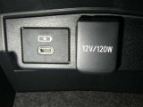 【充電用USB端子】デバイスの充電に便利です。※実際の接続端子は写真で確認or店舗までご気軽にお問合せください♪