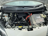 e-POWERはエンジンを発電専用にしてエンジンの作動時間を短縮。さらに、ごくわずかな減速でも回生エネルギーがとれるよう設定して、あらゆる走りのシーンで優れた燃費性能を発揮します。