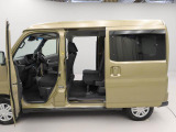 当店のお車には第三者機関の検査による「車両状態証明書」がついています!安心して乗っていただくためにも是非ご覧下さい!(一部お車を除く)