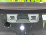 【スズキ セーフティサポート】走行中に前方の車両等を認識し、衝突しそうな時は警報とブレーキで衝突回避と被害軽減をアシスト。より安全にドライブをお楽しみいただけます。