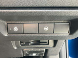 運転席まわりの画像です。