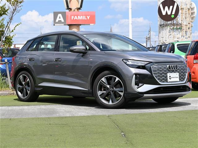 Q4 e-tron 40 Sライン 修復歴無し