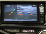 バックカメラが付いているので後方確認が非常にしやすいです。今や運転初心者も熟練者も必須装備!ついていて損はないですね♪