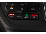 シートヒーター装備車両♪♪寒い冬はもちろん♪肌寒い春先・秋口まで活躍してくれるあると嬉しい装備です♪♪