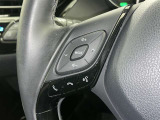 ステアリングスイッチ装備!運転しながら手元でオーディオの操作などができます。