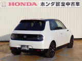 ◆リアは【プライバシーガラス】となっております。プライバシーの確保と見た目の良さはもちろんの事、太陽光を防ぐのでエアコンの効きも良くなります。エアコンの効きが良くなるので、燃費の向上にもつながります。