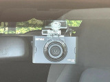 【ドライブレコーダー】ドライブレコーダー装備!走行中はもちろん、あおり運転や事故に遭遇した際、映像で記録し、万一のリスクに備えます。※記録用SDカードはお客様ご自身でご準備いただく必要があります。