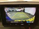 リアカメラ搭載! 狭い駐車場はもちろん、雨の日や夜間の運転も安心です。