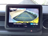 駐車が苦手な方でも安心なバックカメラつき。