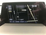 純正ナビを装備。タッチパネル式で使いやすく、お出かけもラクラクです。