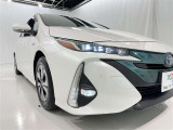 フォグランプ装着車です。暗い夜道の車両前方を明るく照らします