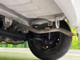 お車を安心してお乗りいただく為には、足回りの定期点検が欠かせません。サービスサポート(有償保証)では無料点検もご提供しており、安心のカーライフをお過ごしいただけるサポート体制が整っています。