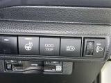 ステアリングヒーター付き。寒い日のドライブも、手のひらから温めてくれます。