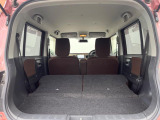 普段のお買い物や通勤、送迎等に十分な荷室スペースを確保しております。セカンドシートを倒すと、大きな荷物の積載も可能です♪