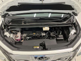 エンジンルーム普段は見えないエンジンルームですが、お手入れが大切な場所ですね。トヨタカローラ名古屋のU-Carはエンジンルームも仕上げております