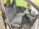 運転席シート廻りは使用感も少なく、良好な状態となっています。丁寧に使われていたことがよくわかりますね。