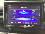 Hondaセンシング用の、VSA解除とレーンキープアシストシステムのメインスイッチなどはハンドルの右側に装備しています。その下にETC2.0がついています。高速道路の料金所の通過も楽々です。