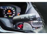 【オートライト】車外の明るさに応じて自動で点灯します!手動で点灯/消灯させることも可能ですよ♪