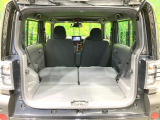 普段のお買い物や通勤、送迎等に十分な荷室スペースを確保しております。セカンドシートを倒すと、大きな荷物の積載も可能です♪
