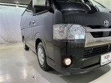 フォグランプ装着車です。暗い夜道の車両前方を明るく照らします