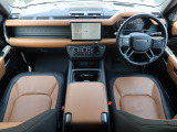 ディフェンダー 110 X ダイナミック HSE 3.0L D300 ディーゼル 4WD 