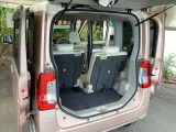 リアシートがあっても、しっかり荷物を積む事ができます。