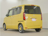 当社では、お客様に安心してお車をお選びいただくため、ご購入前に現車のご確認をお願いしております。