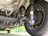 お車を安心してお乗りいただく為には、足回りの定期点検が欠かせません。サービスサポート(有償保証)では無料点検もご提供しており、安心のカーライフをお過ごしいただけるサポート体制が整っています。